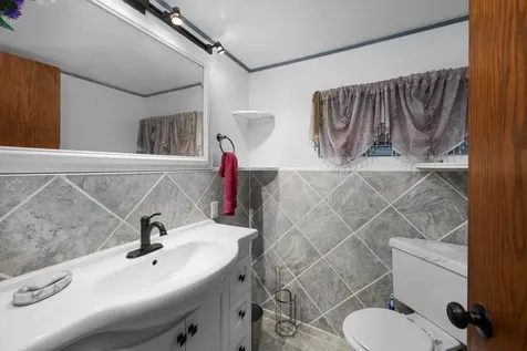 1424 11TH Street A Moline IL 61265