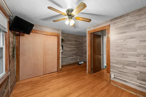 1424 11TH Street A Moline IL 61265