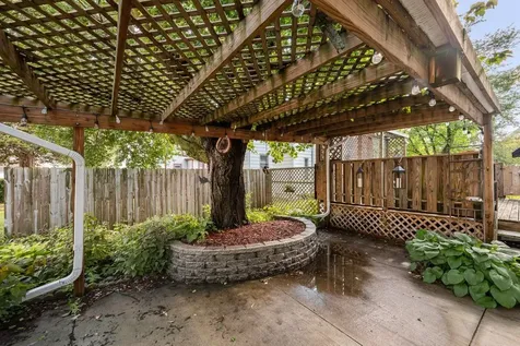 1424 11TH Street A Moline IL 61265