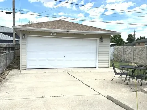 7805 Nagle Avenue Burbank IL 60459