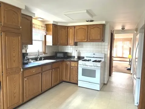 7805 Nagle Avenue Burbank IL 60459