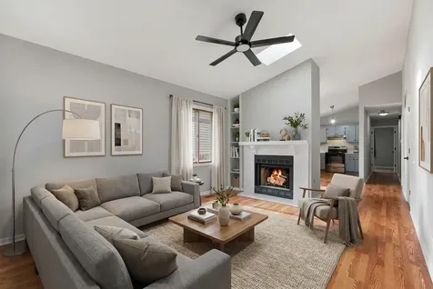 162 Pier Court Naperville IL 60565