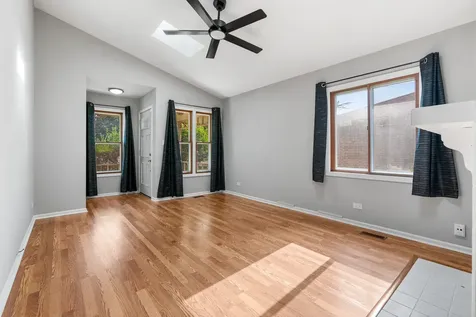 162 Pier Court Naperville IL 60565