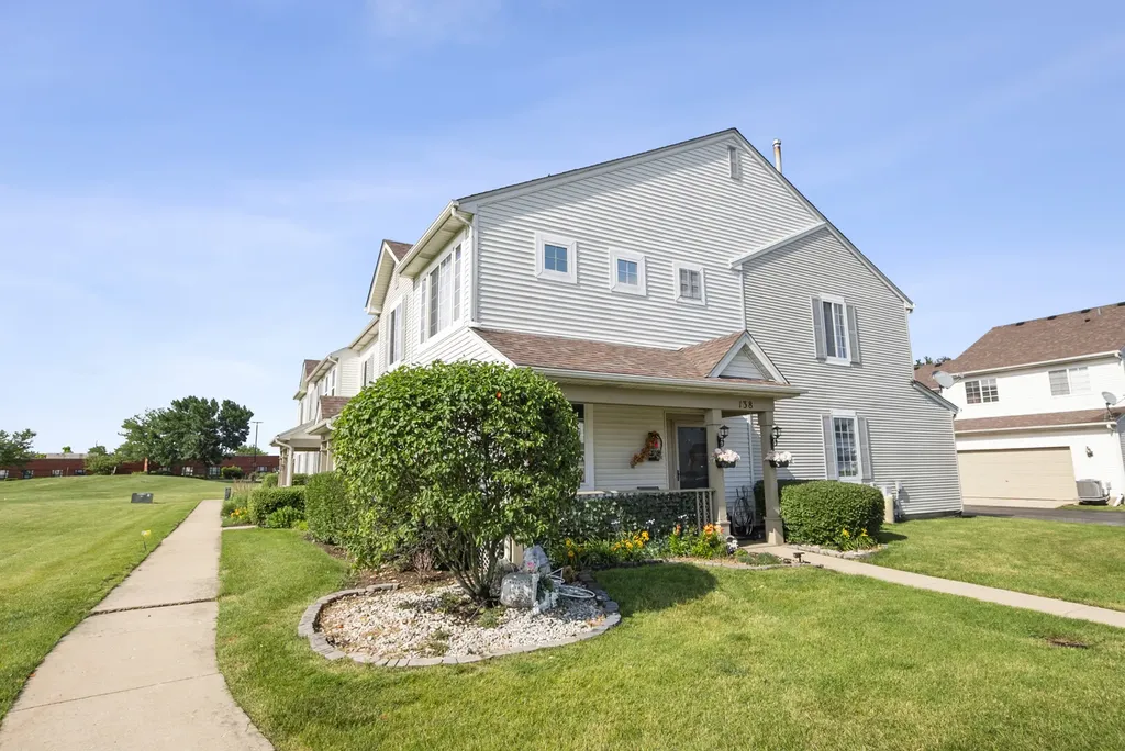 138 Azalea Circle Romeoville IL 60446