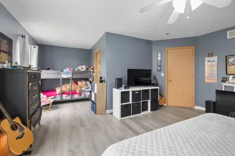 138 Azalea Circle Romeoville IL 60446