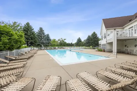 138 Azalea Circle Romeoville IL 60446