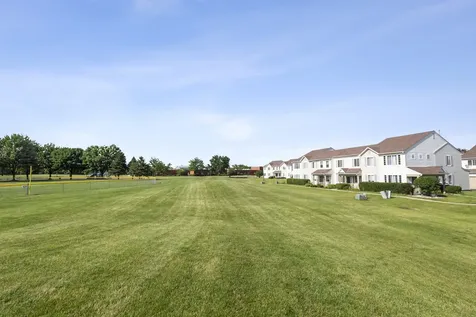 138 Azalea Circle Romeoville IL 60446