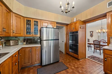731 Selborne Road Riverside IL 60546