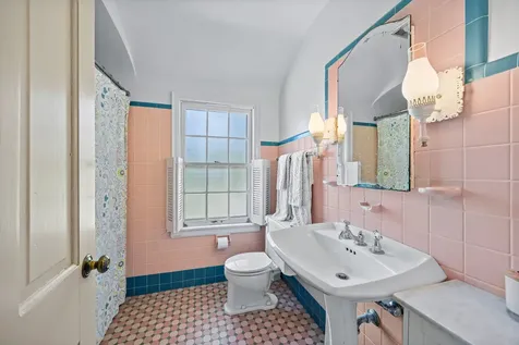 731 Selborne Road Riverside IL 60546