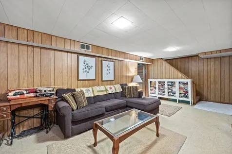 731 Selborne Road Riverside IL 60546