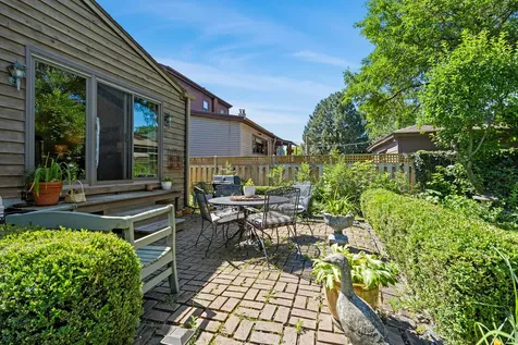 731 Selborne Road Riverside IL 60546