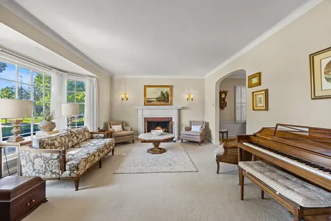 731 Selborne Road Riverside IL 60546