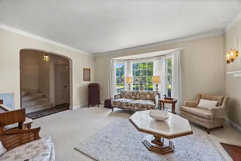 731 Selborne Road Riverside IL 60546