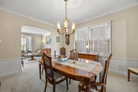 731 Selborne Road Riverside IL 60546