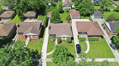2232 Hawthorne Avenue Westchester IL 60154