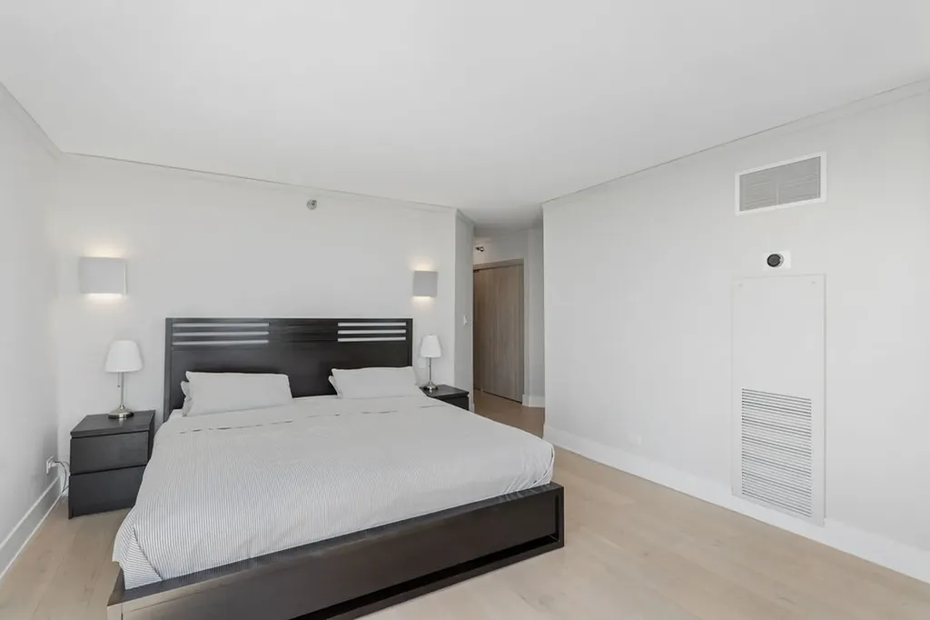 195 North Harbor Drive Chicago IL 60601