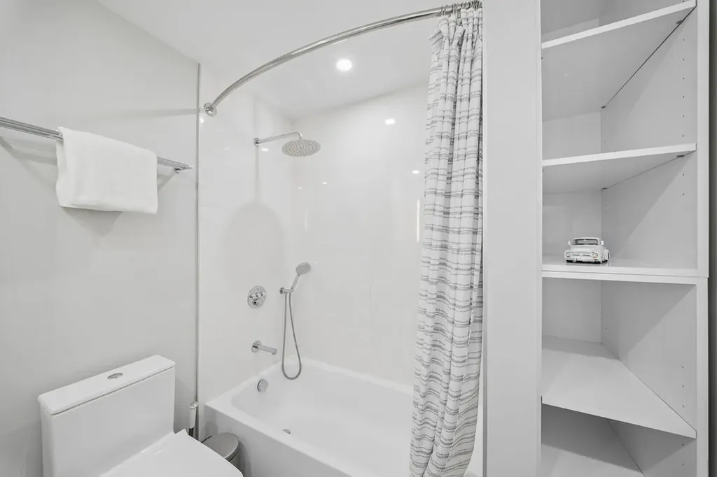 195 North Harbor Drive Chicago IL 60601