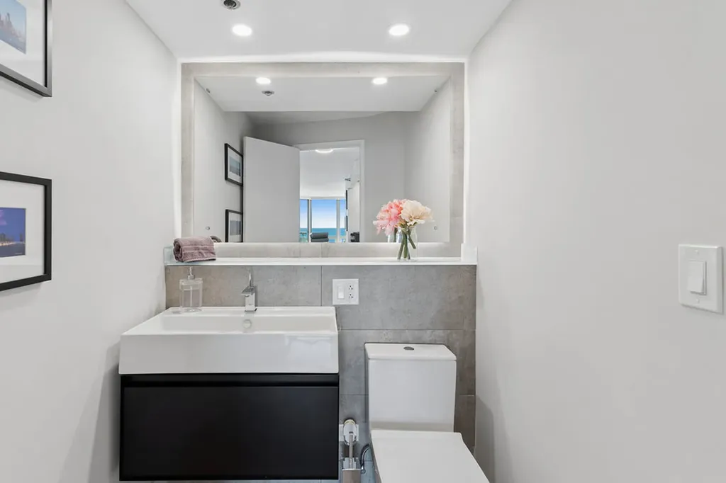 195 North Harbor Drive Chicago IL 60601