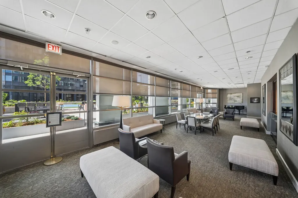 195 North Harbor Drive Chicago IL 60601