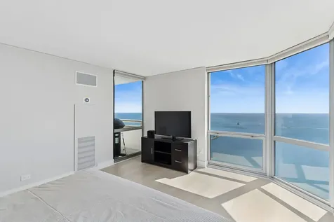 195 North Harbor Drive Chicago IL 60601