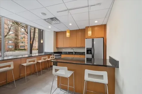 2930 North Sheridan Road Chicago IL 60657