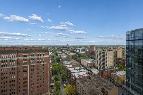 2930 North Sheridan Road Chicago IL 60657