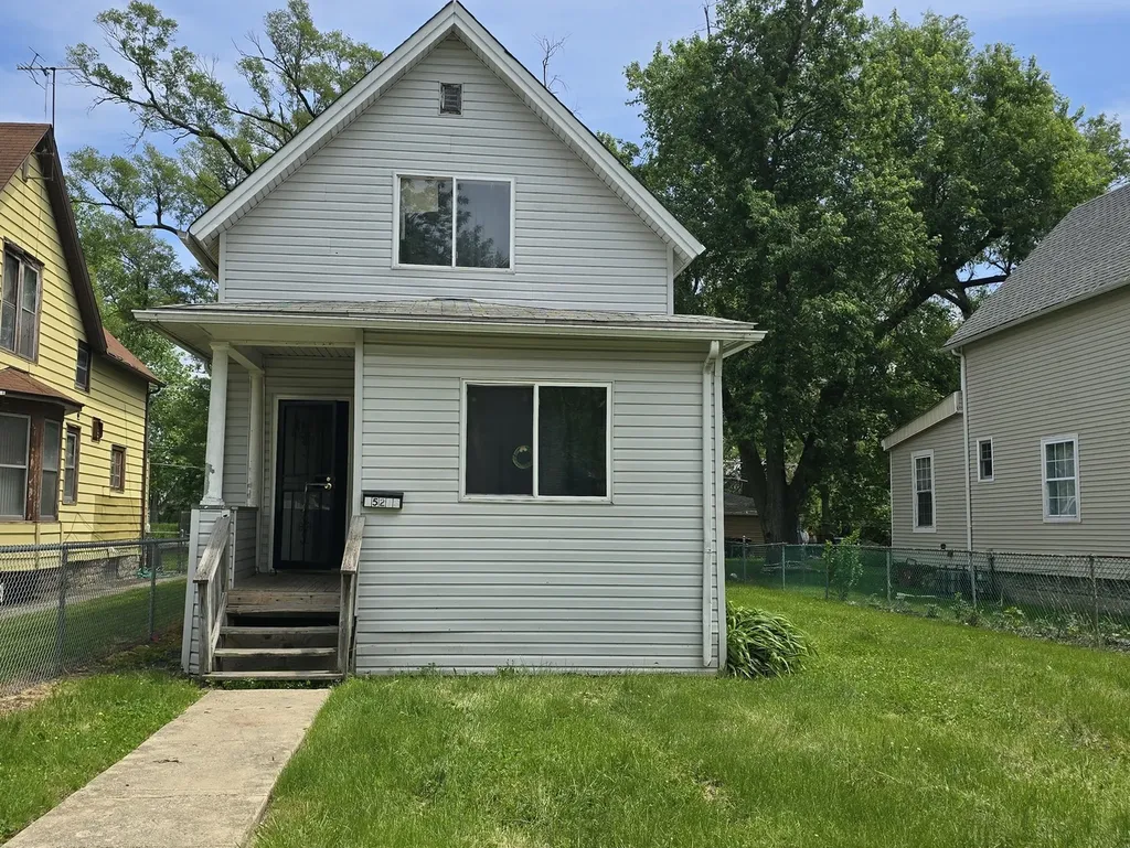 15213 Turlington Avenue Harvey IL 60426