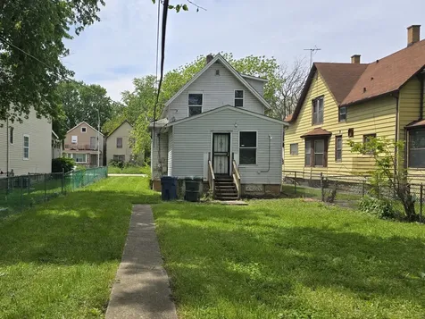 15213 Turlington Avenue Harvey IL 60426