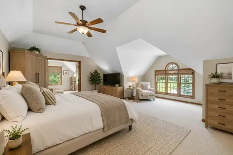 2617 Crystal Way Crystal Lake IL 60012