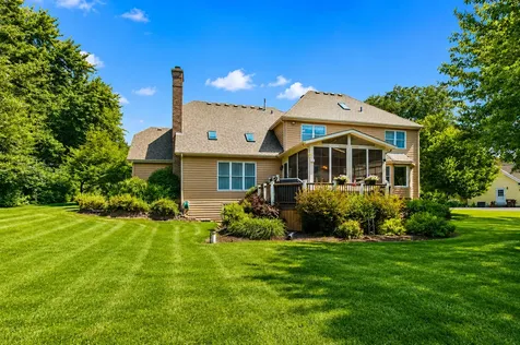 2617 Crystal Way Crystal Lake IL 60012