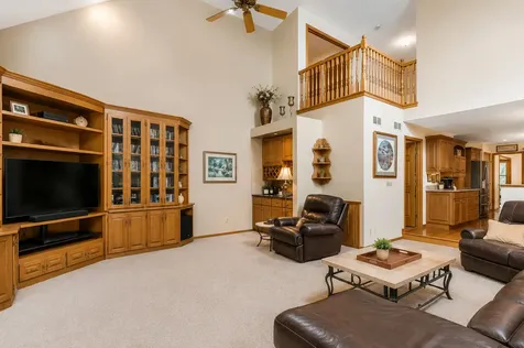 2617 Crystal Way Crystal Lake IL 60012