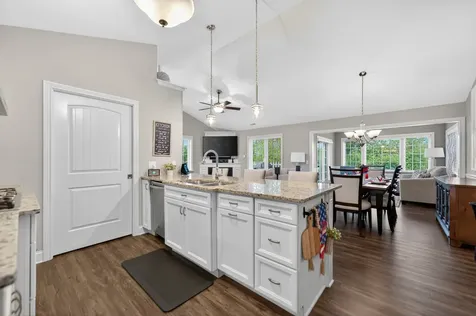 2045 Somerset Lane Sycamore IL 60178