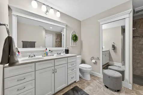 2045 Somerset Lane Sycamore IL 60178