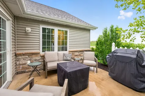 2045 Somerset Lane Sycamore IL 60178