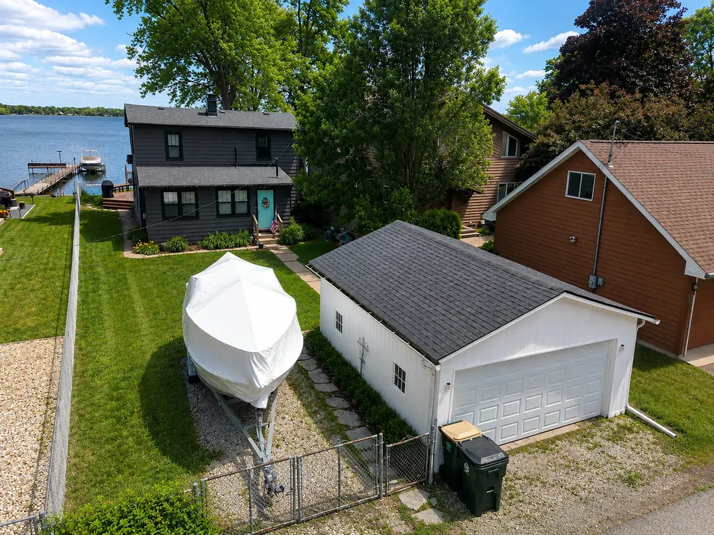 41009 North Elime Road Antioch IL 60002