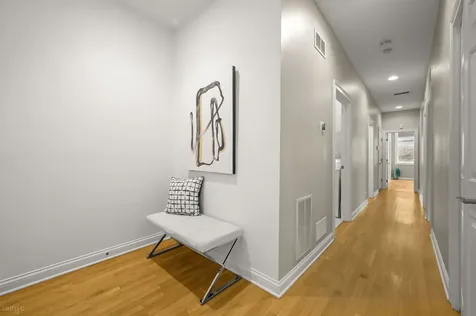 2323 West Montrose Avenue Chicago IL 60618