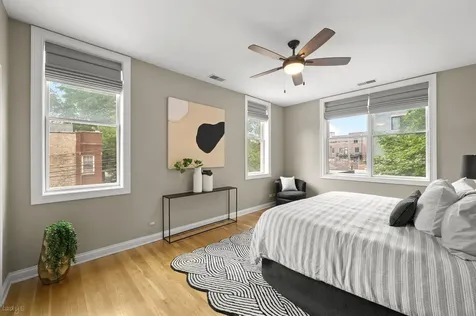2323 West Montrose Avenue Chicago IL 60618