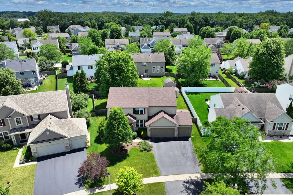 992 Curran Place Antioch IL 60002