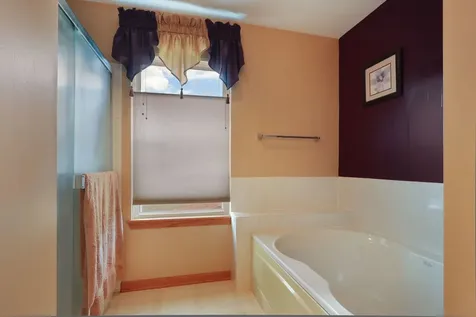 992 Curran Place Antioch IL 60002