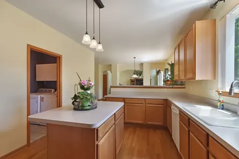 992 Curran Place Antioch IL 60002