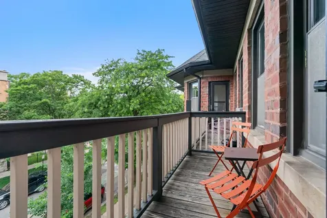 1728 West Leland Avenue Chicago IL 60640