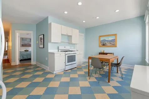 1728 West Leland Avenue Chicago IL 60640