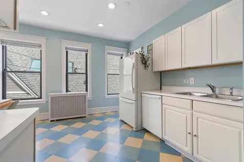 1728 West Leland Avenue Chicago IL 60640