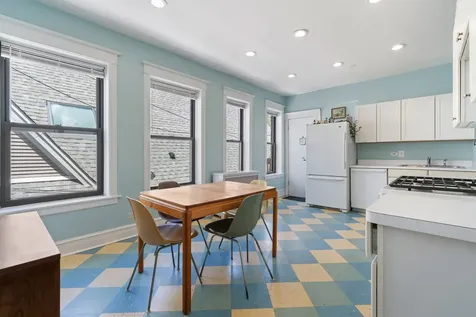 1728 West Leland Avenue Chicago IL 60640