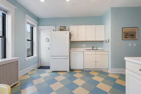 1728 West Leland Avenue Chicago IL 60640