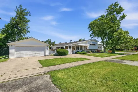 1988 East Touhy Avenue Des Plaines IL 60018