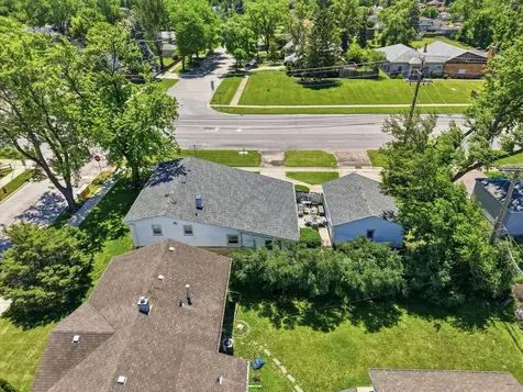 1988 East Touhy Avenue Des Plaines IL 60018