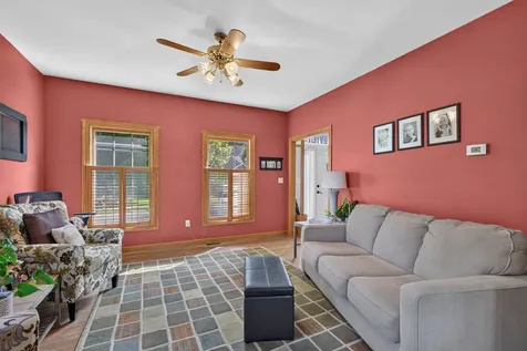 1101 Country Oak Drive Ottawa IL 61350