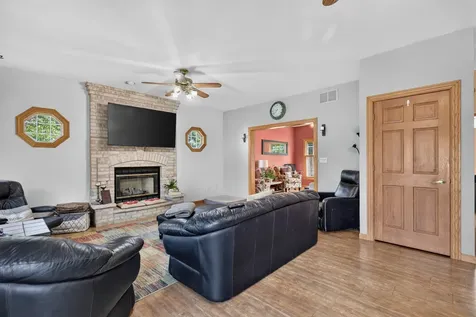 1101 Country Oak Drive Ottawa IL 61350