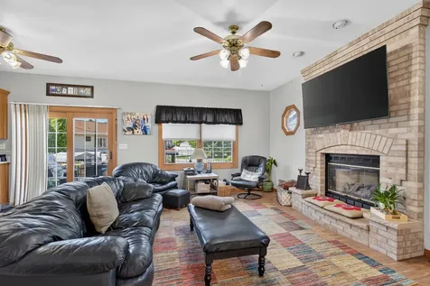 1101 Country Oak Drive Ottawa IL 61350